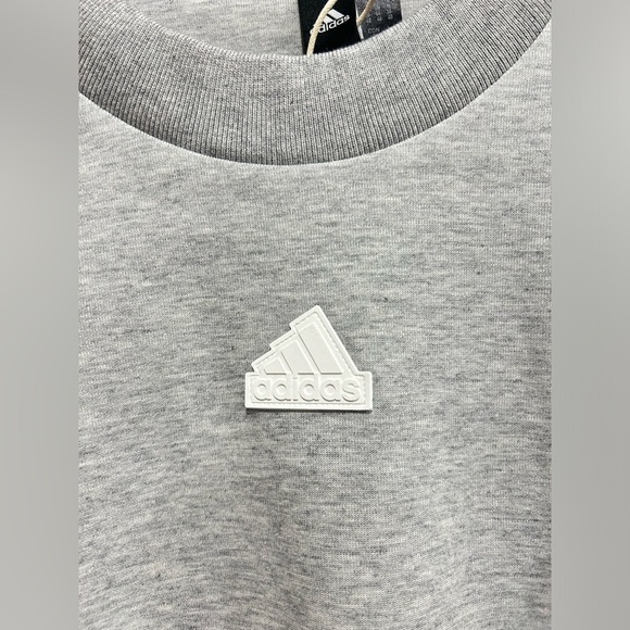 adidas Women's M Medium Future Icons 3-Stripes Crew Sweatshirt Grey White NWT - Picture 4 of 14